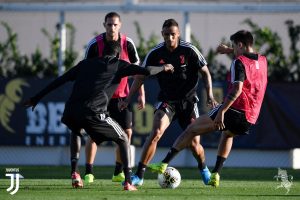 آماده سازی برای بازی با بلونیا