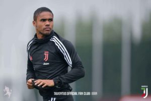 ادامه تمرینات، مصدومیت دشیلیو و …