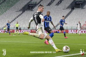 رونالدو در هزارمین بازی: “خیلی افتخار میکنم”