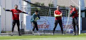 ادامه تمرینات فیزیکی و کار با توپ