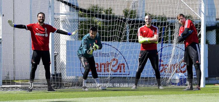 ادامه تمرینات فیزیکی و کار با توپ