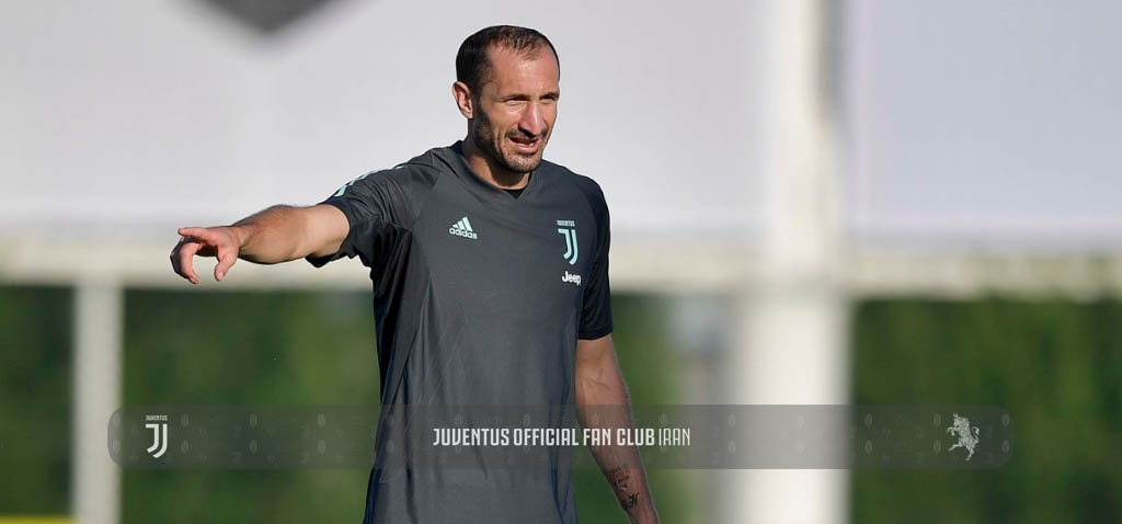 آماده شدن برای بازی با لیون