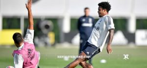 تمرین برای بازی با بارسلونا