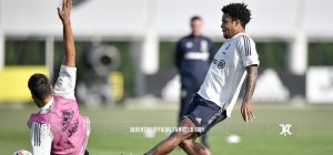 مالکیت توپ و بازی تمرینی