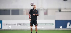 آماده سازی برای بازی با فرانس واروش