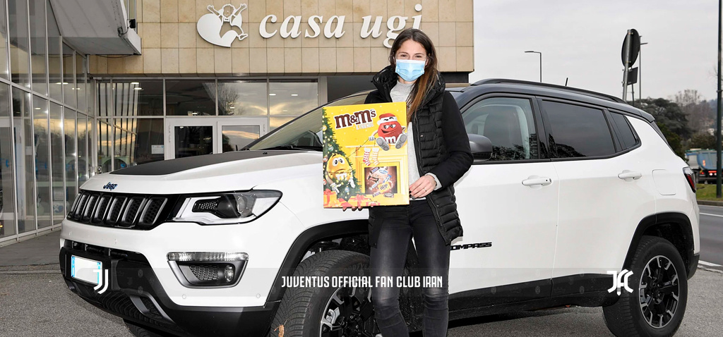 بانوان بیانکونِرِ شوق کریسمس را به Casa Ugi بردند