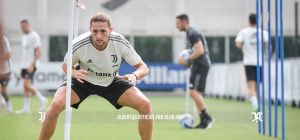 جلسه تمرینی در زمین و سالن بدنسازی