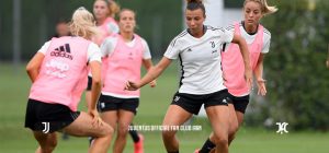 تیم بانوان برای دومین بازی دوستانه آماده می شوند